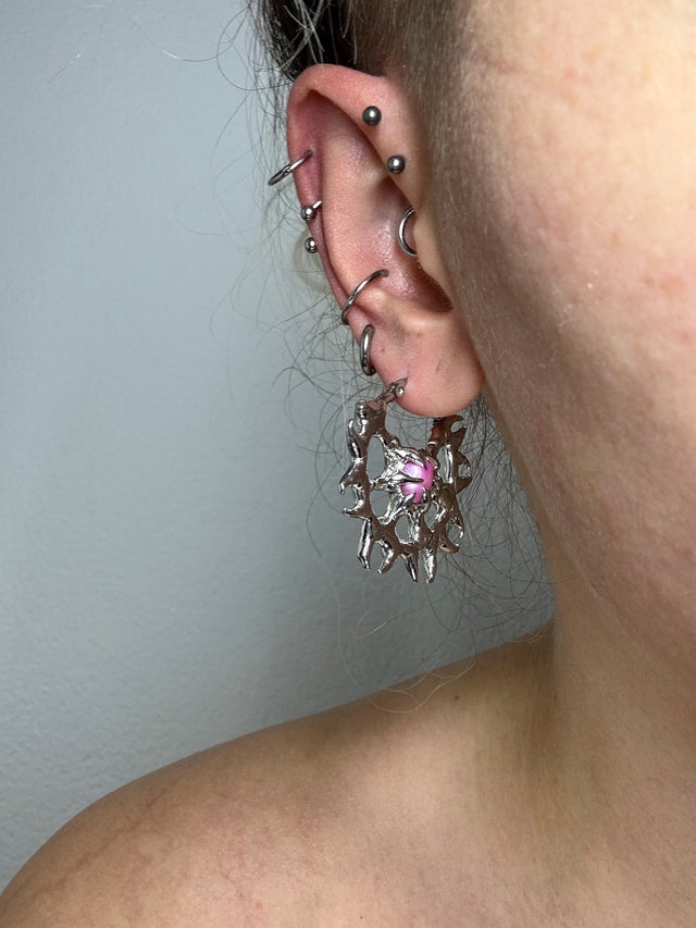 Skrull pink | soldered Earring