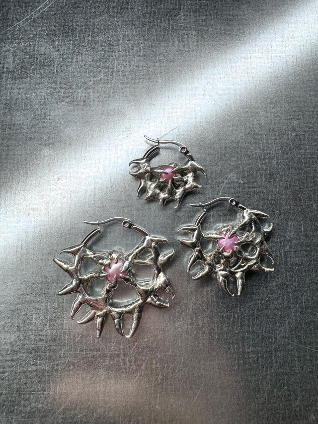 Skrull pink | soldered Earring
