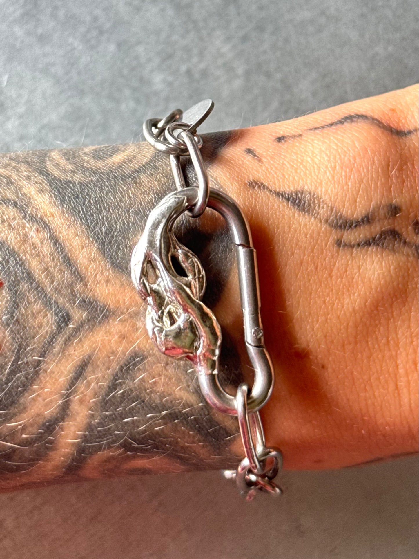 Zumi | soldered Carabiner Bracelet