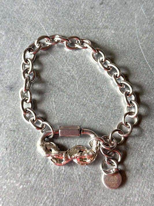 Wobbi | soldered Carabiner Bracelet