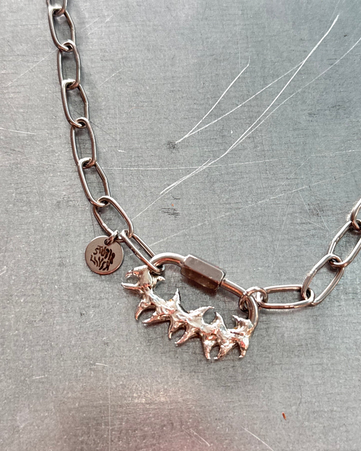 Luvien small | soldered Carabiner necklace