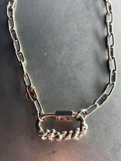 Thrixa | soldered Carabiner Necklace