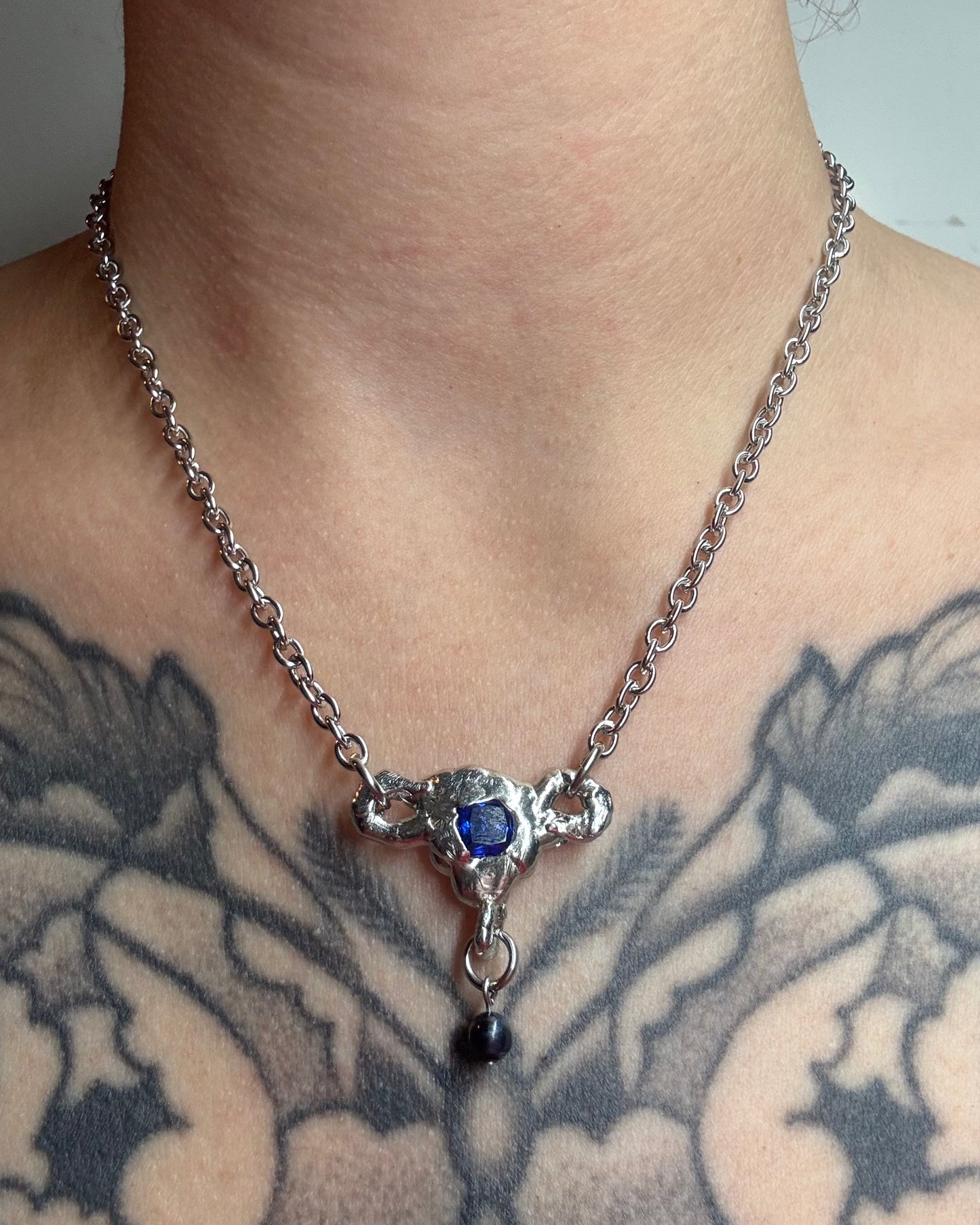 Uterus collection thin chain blue | soldered Necklace