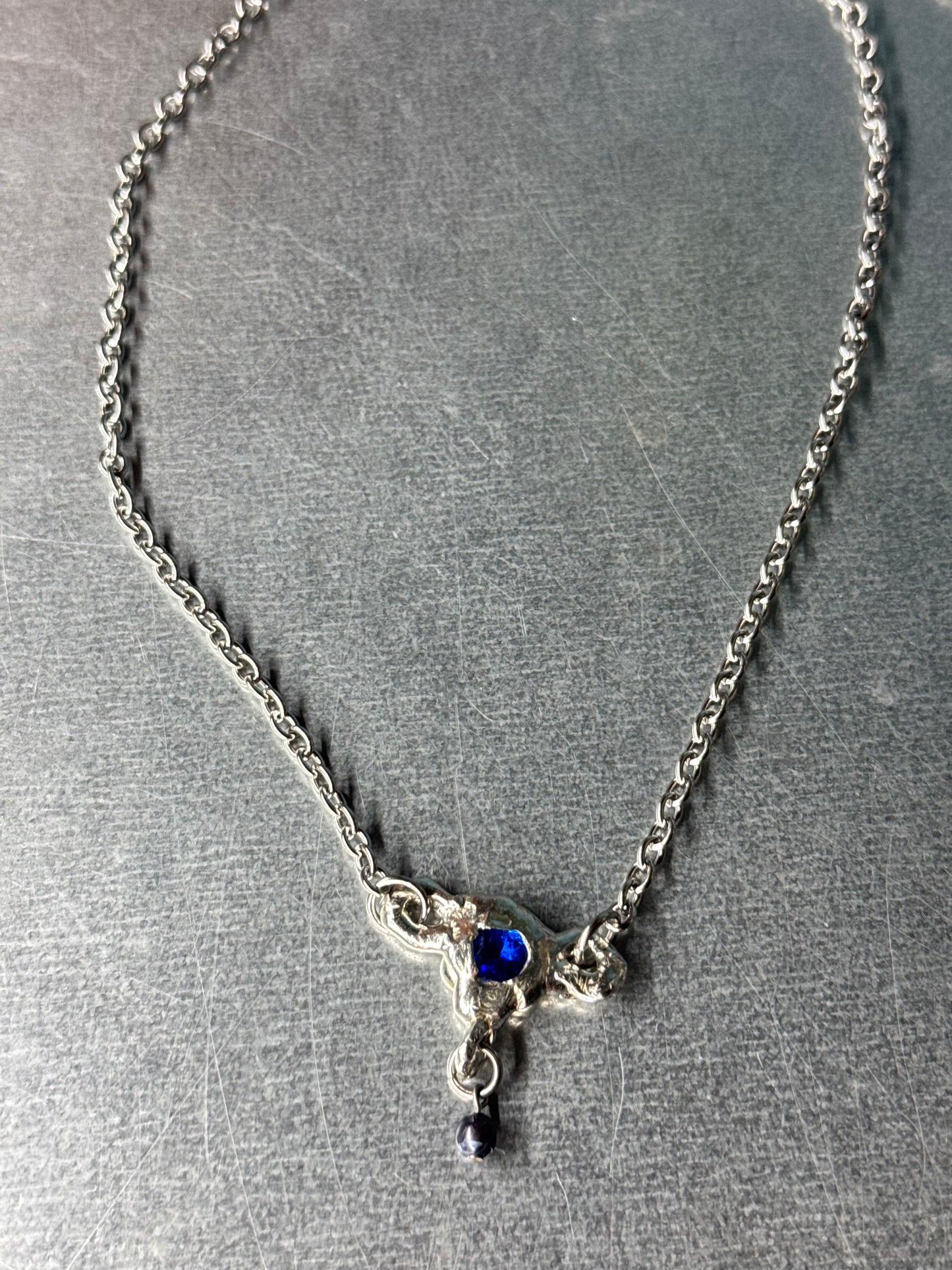 Uterus collection thin chain blue | soldered Necklace