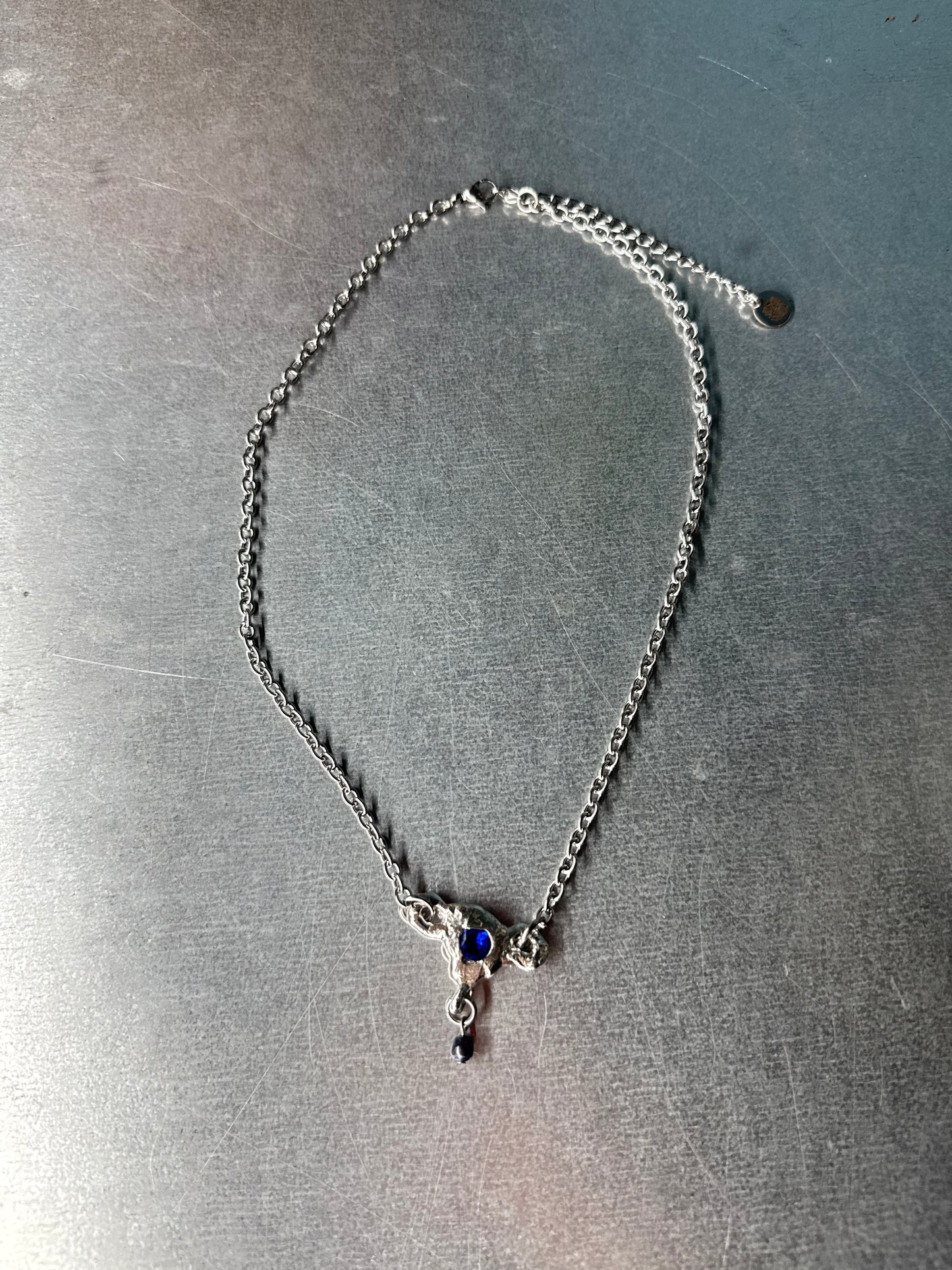 Uterus collection thin chain blue | soldered Necklace
