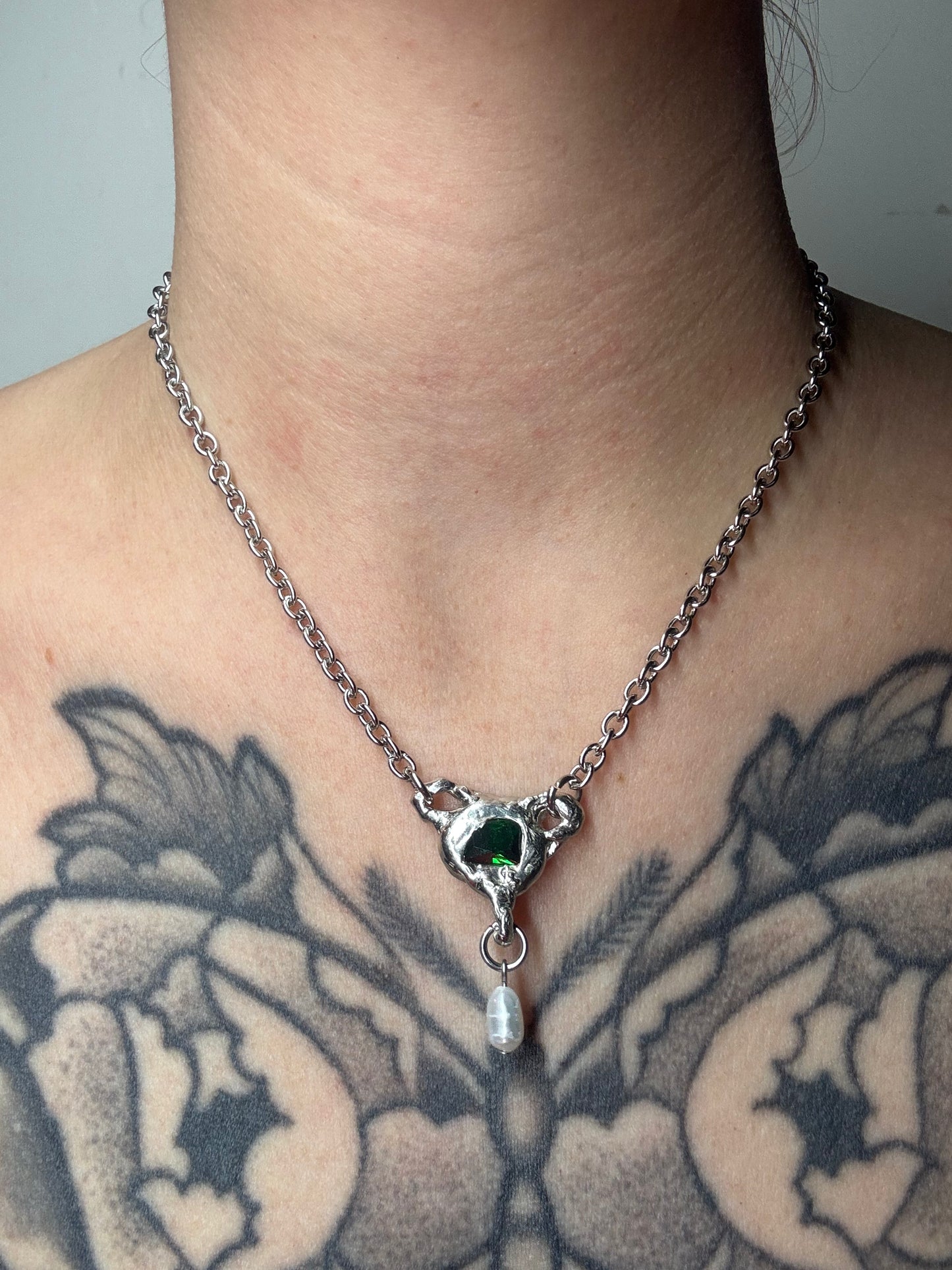 Uterus collection thin chain green | soldered Necklace