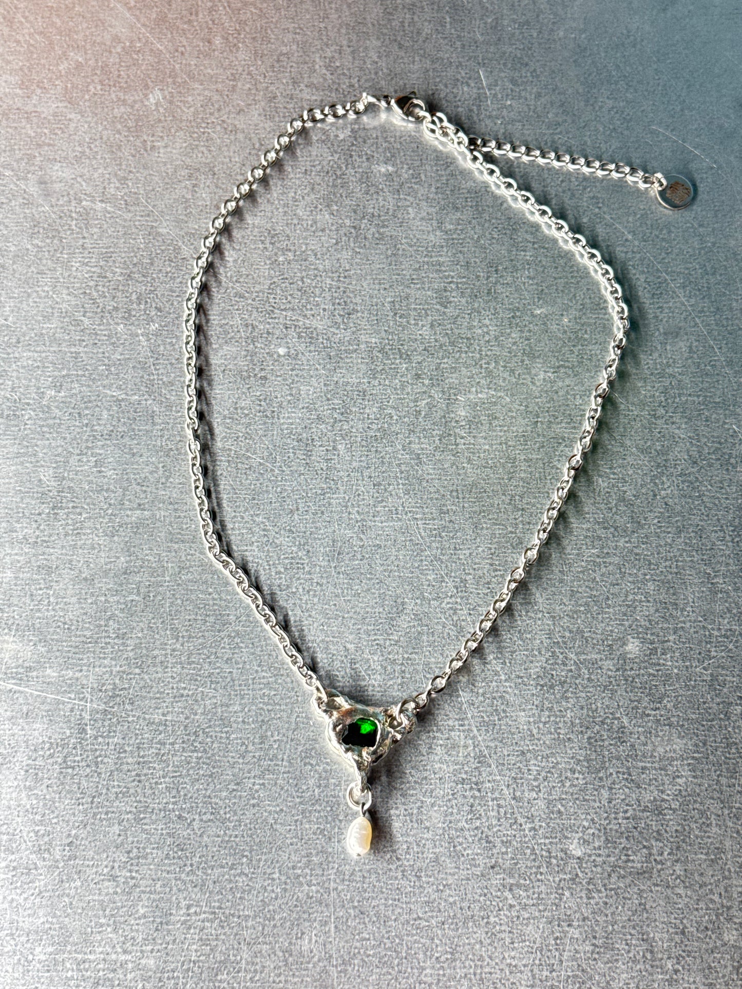Uterus collection thin chain green | soldered Necklace