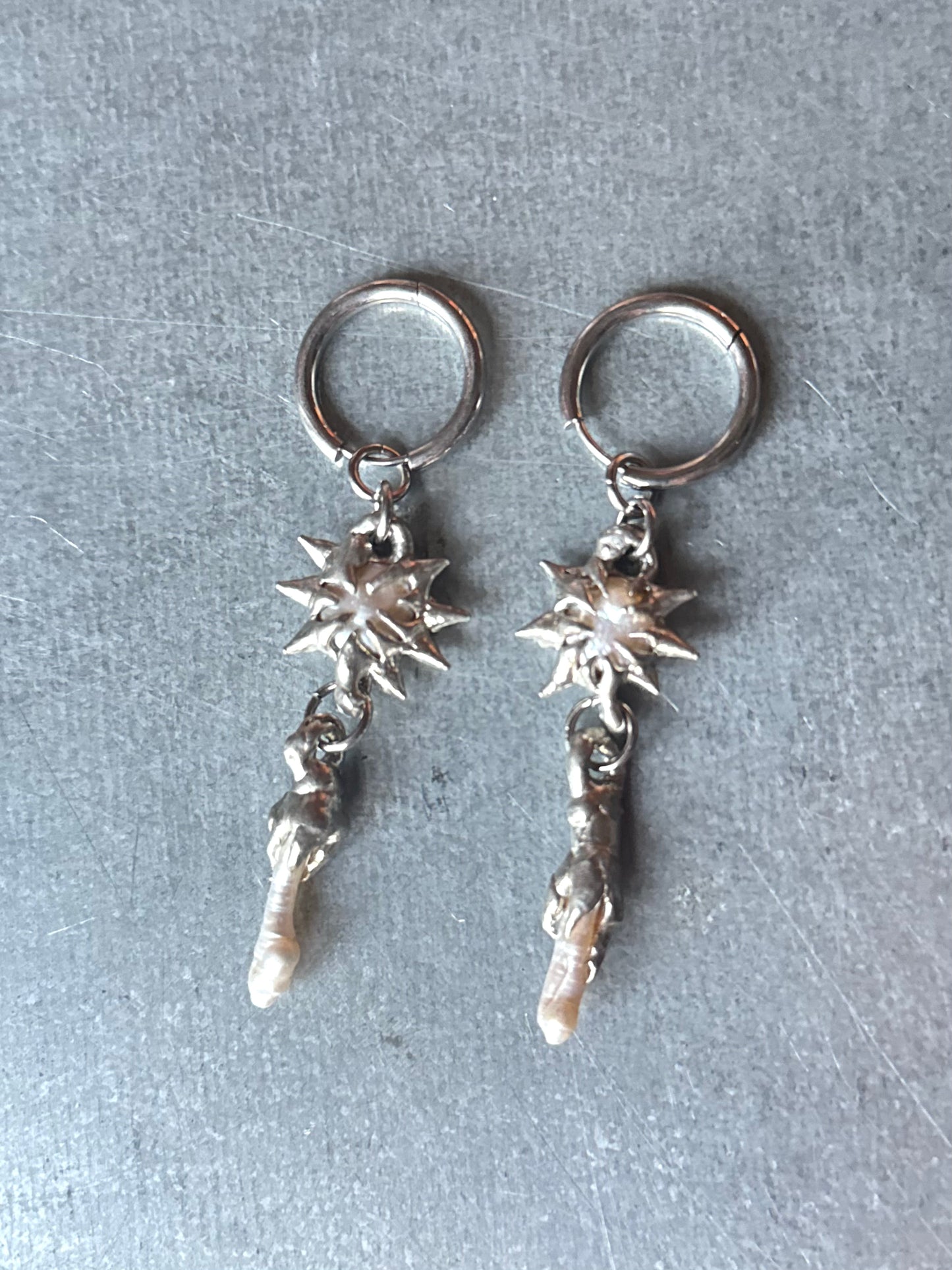 Zuna white | soldered Earring