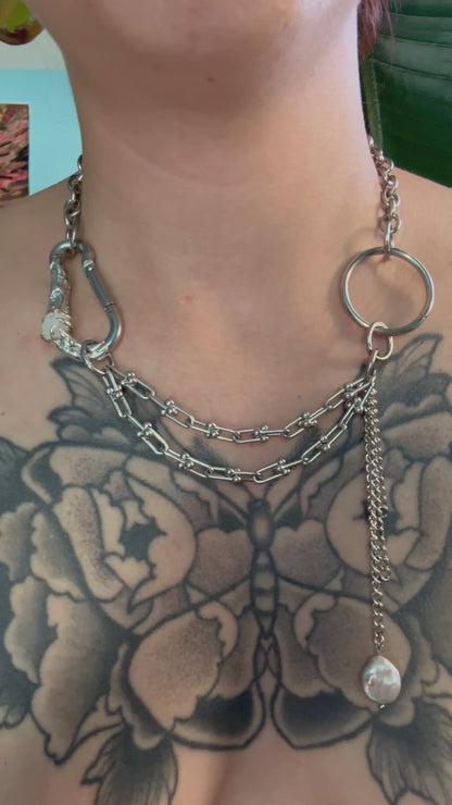 Lusnul | soldered Carabiner Necklace