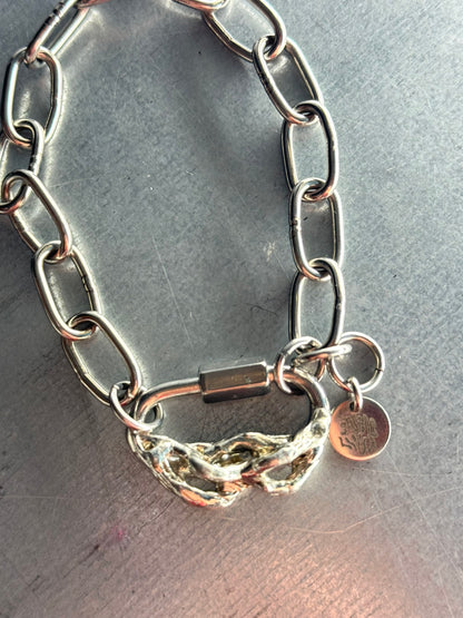 Relvaen | soldered Carabiner Bracelet